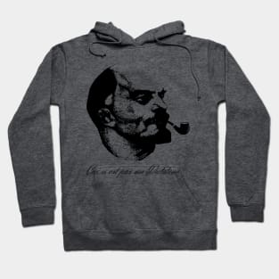 Ceci n'est pas un dictateur (Lenin Edition) Hoodie